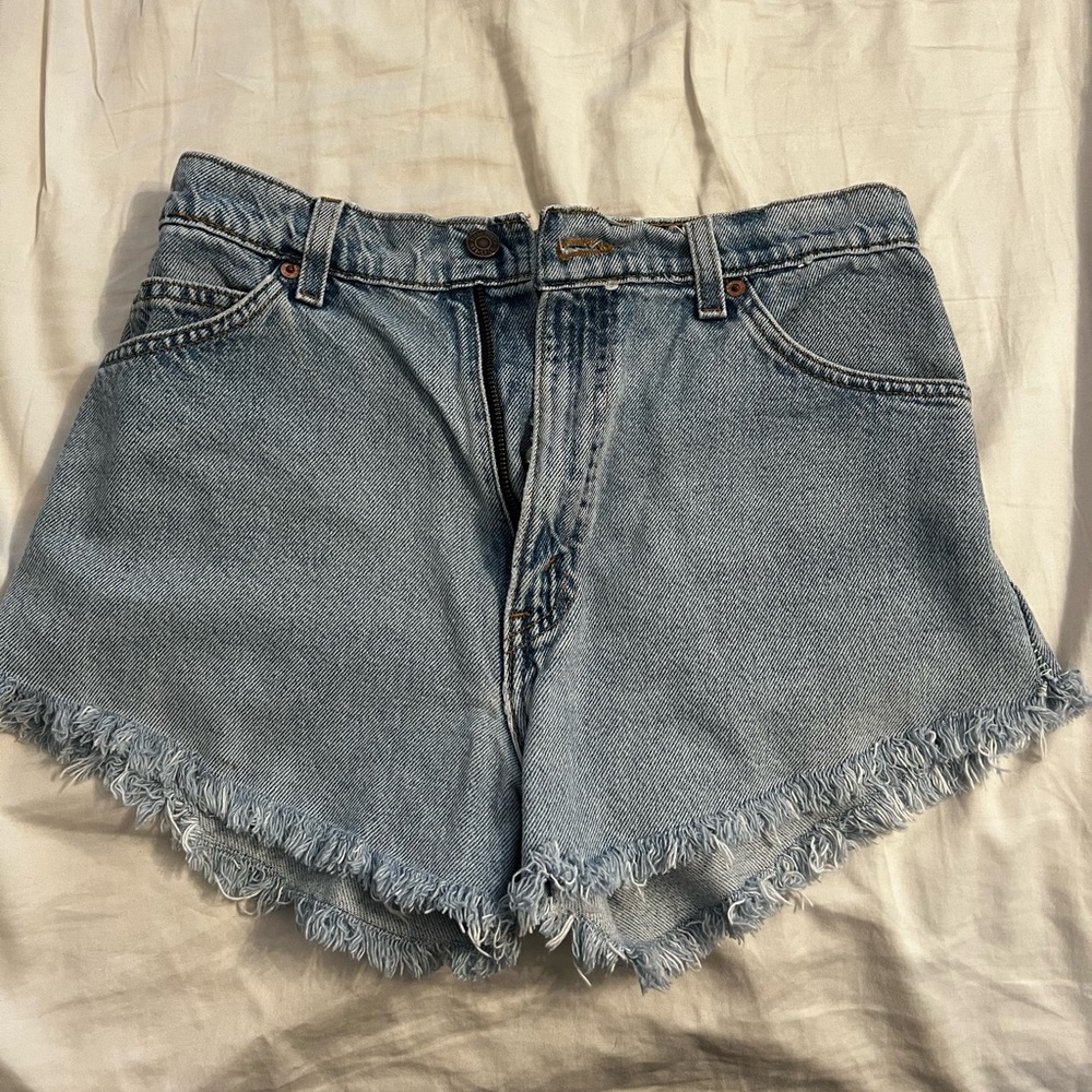 Vintage Levi’s shorts